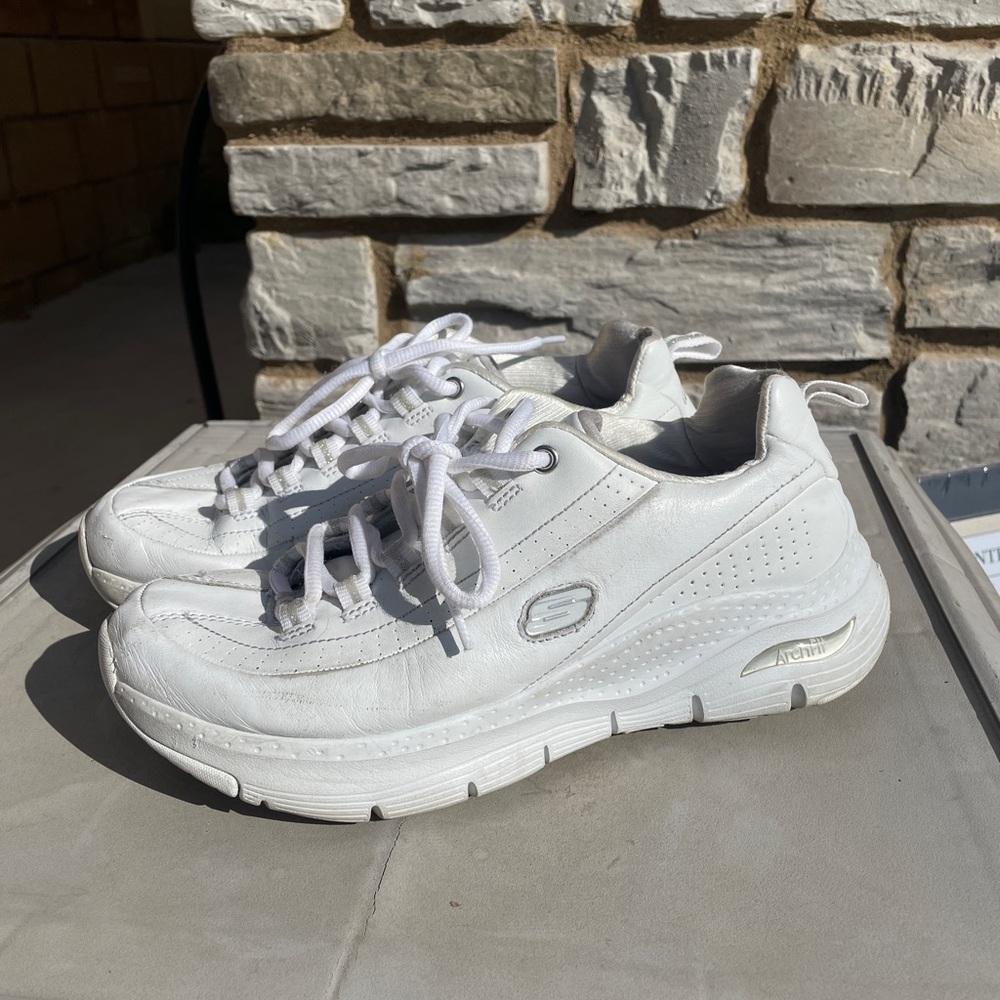 Skechers White Athletic Sneakers